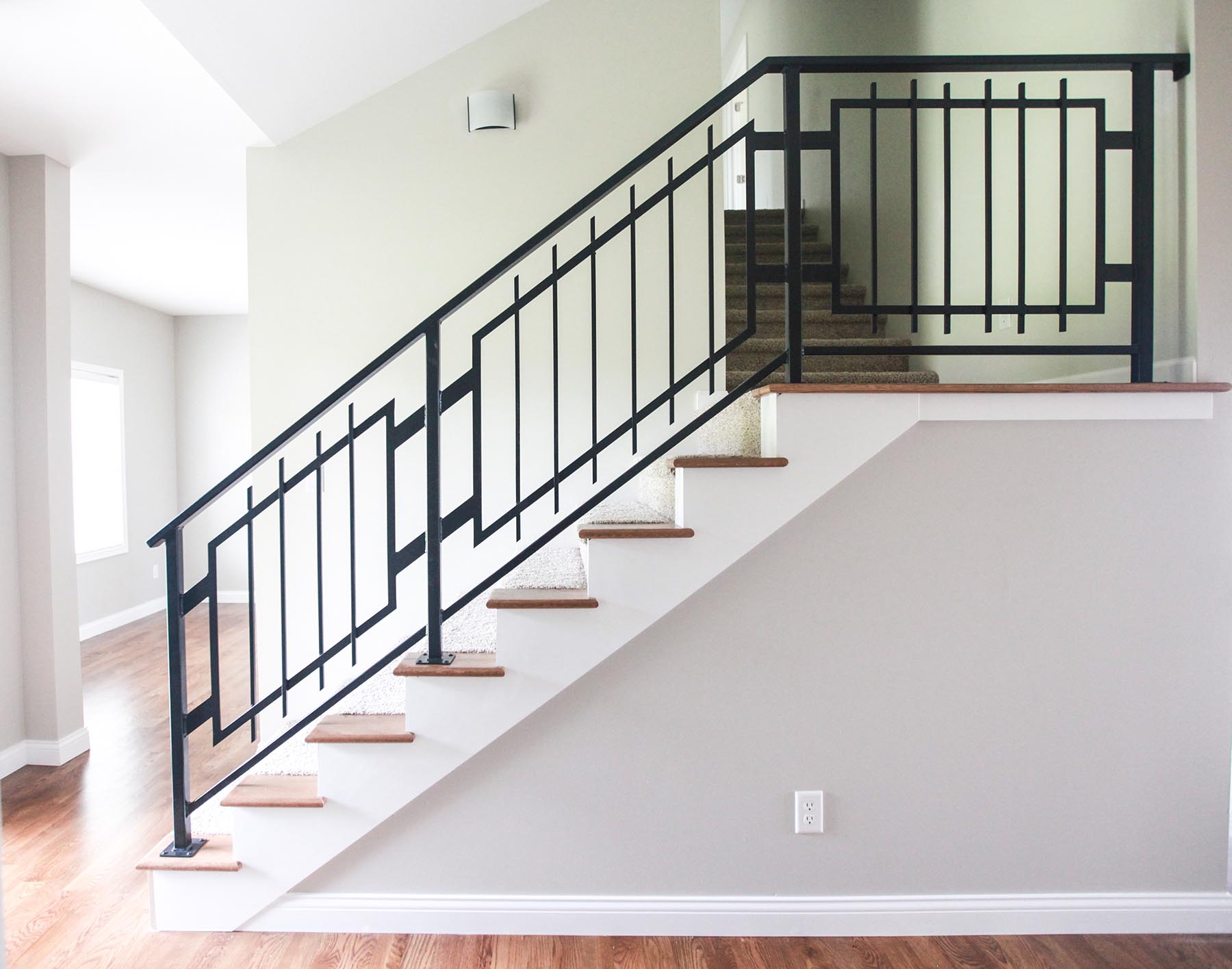 custom_projects_and_homes_swisher_iowa_custom_railing_overall_sm